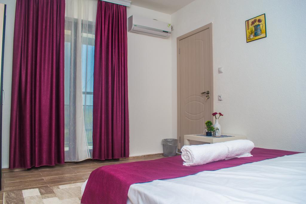 Bed & Breakfast Delikates Stojakovo Екстер'єр фото