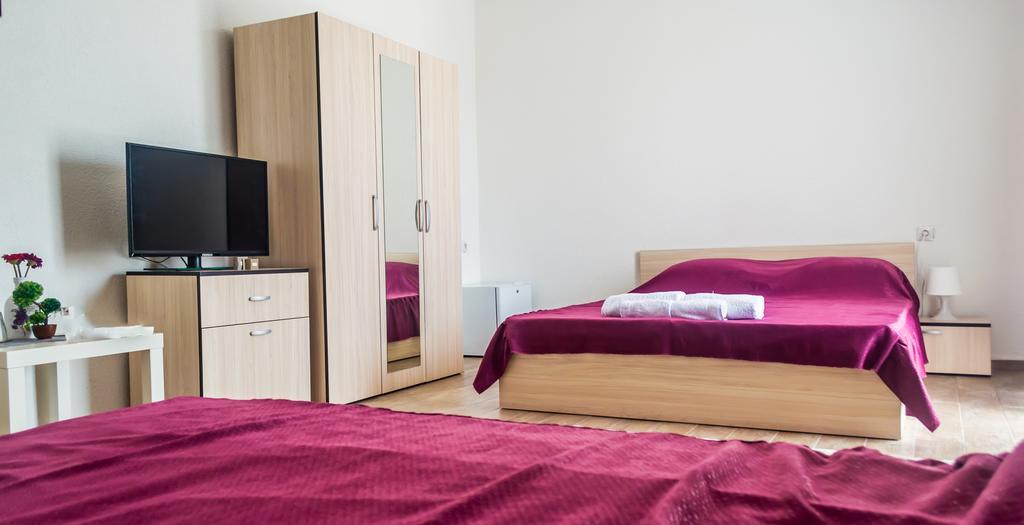 Bed & Breakfast Delikates Stojakovo Екстер'єр фото