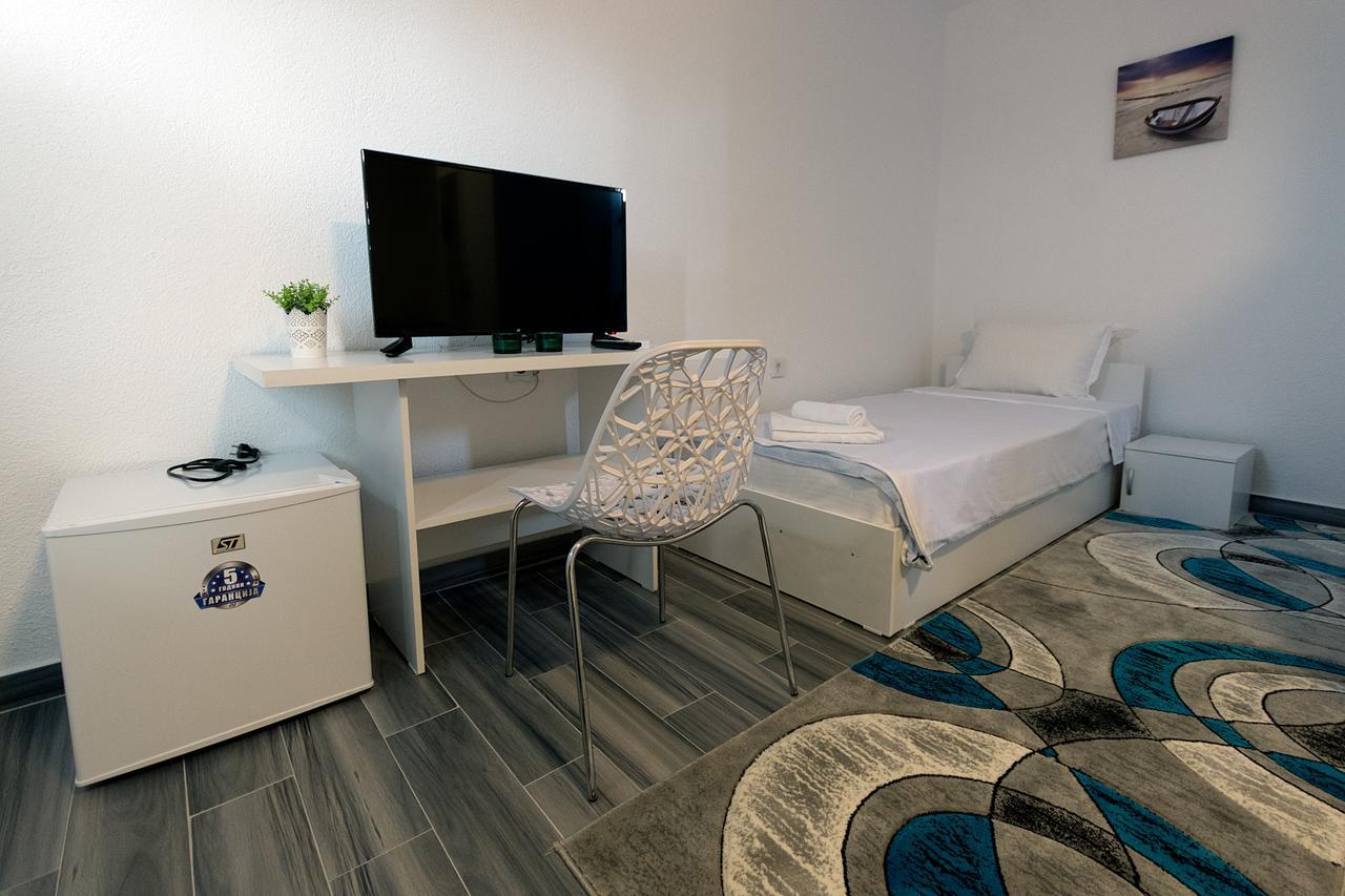 Bed & Breakfast Delikates Stojakovo Екстер'єр фото