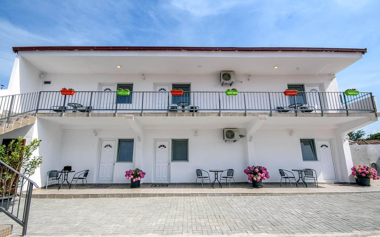Bed & Breakfast Delikates Stojakovo Екстер'єр фото