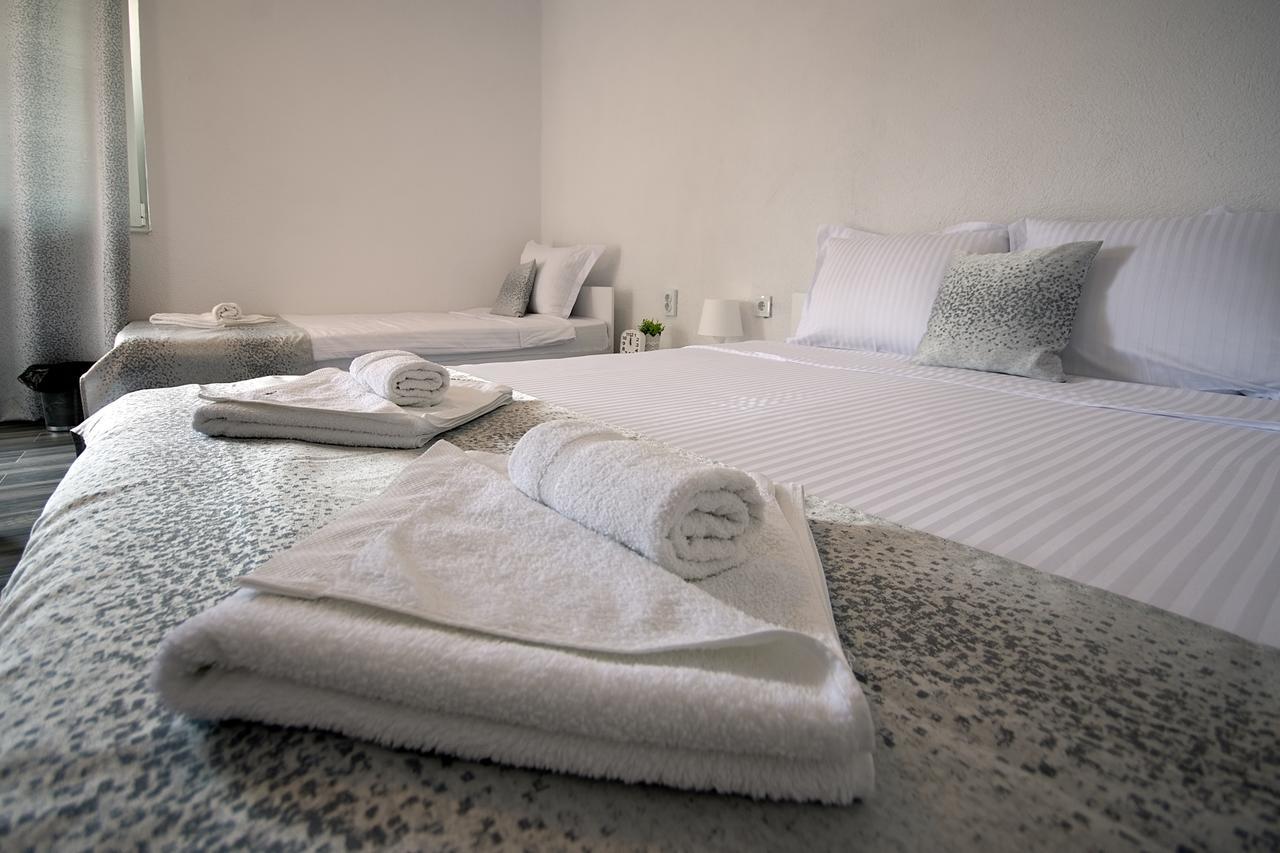 Bed & Breakfast Delikates Stojakovo Екстер'єр фото