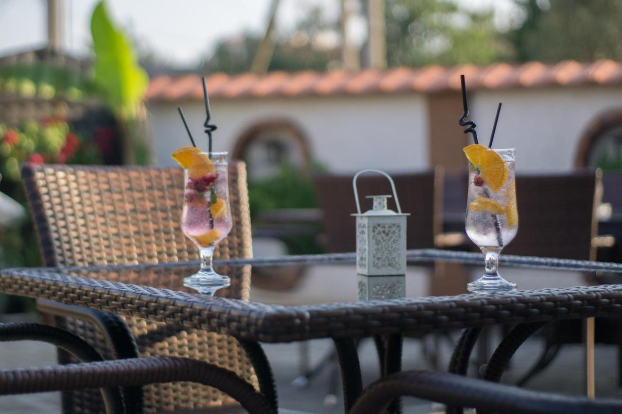 Bed & Breakfast Delikates Stojakovo Екстер'єр фото