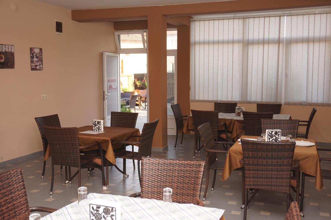 Bed & Breakfast Delikates Stojakovo Екстер'єр фото
