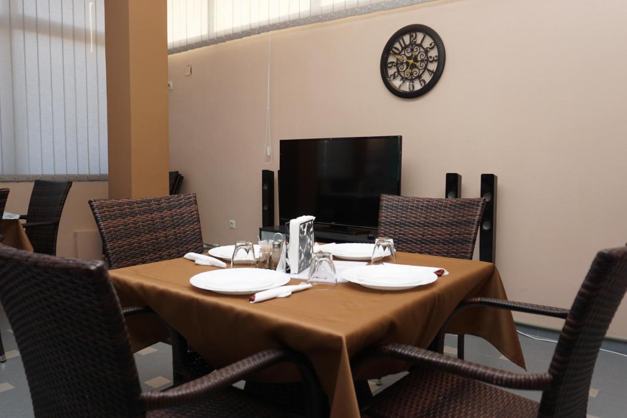 Bed & Breakfast Delikates Stojakovo Екстер'єр фото