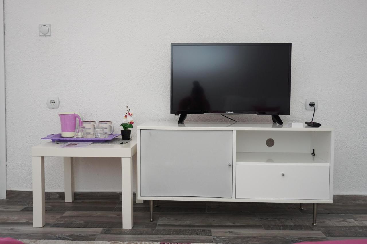 Bed & Breakfast Delikates Stojakovo Екстер'єр фото