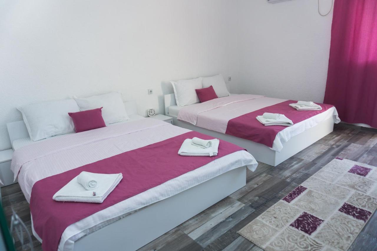 Bed & Breakfast Delikates Stojakovo Екстер'єр фото