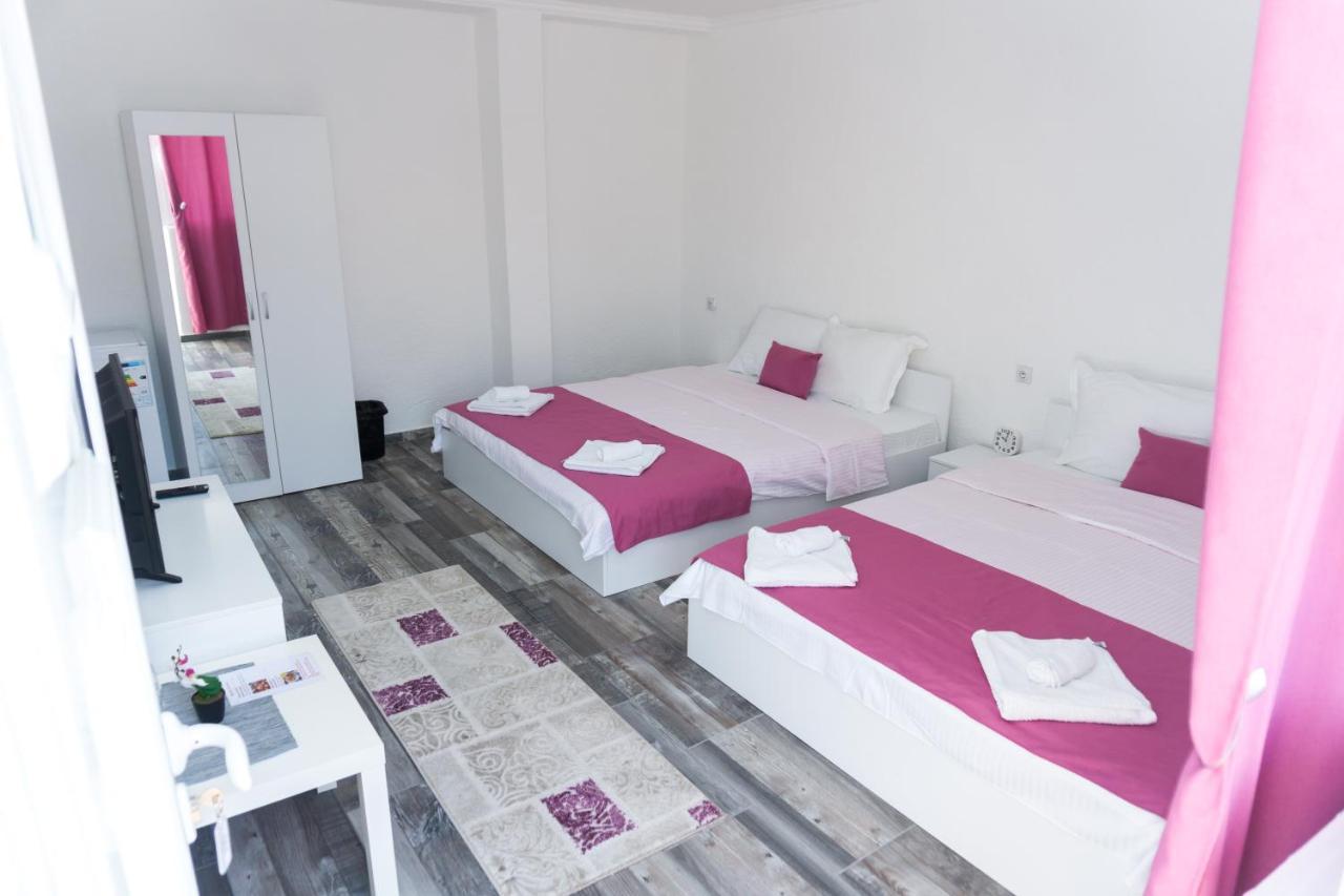 Bed & Breakfast Delikates Stojakovo Екстер'єр фото